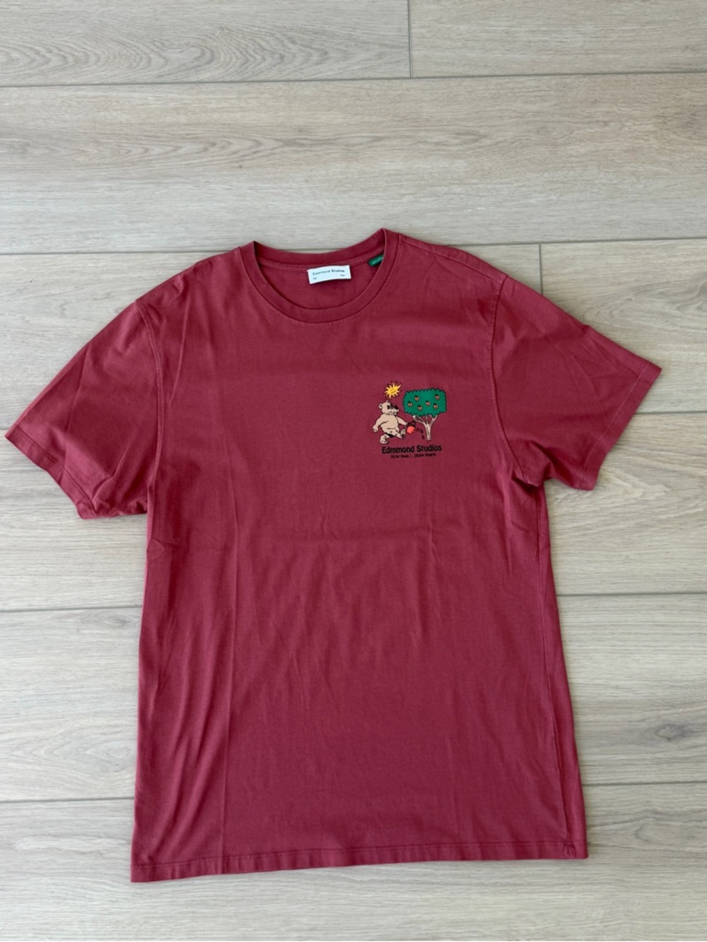 Edmmond Studios - Men’s graphic tshirt - Large